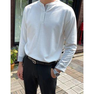 Open-placket Contrast-trim T-shirt