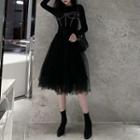 Set: Long-sleeve Contrast Trim T-shirt + Mesh Midi A-line Skirt