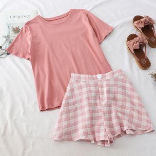 Set: Plain T-shirt + Plaid High-waist Shorts