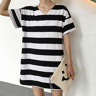 Striped Short Sleeve V-neck T-shirt Dress