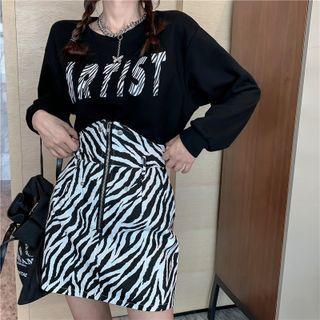 Lettering Sweatshirt / Zebra Print A-line Skirt
