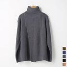Open-hem Turtle-neck Sweater