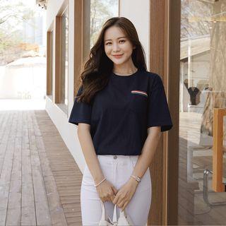Piped Pocket-front T-shirt