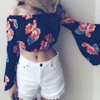 Floral Print Off-shoulder Bell-sleeve Crop Top
