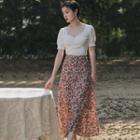 Set: Short-sleeve V-neck T-shirt + Floral Print A-line Midi Skirt