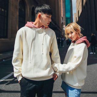 Long-sleeved Hooded Sweatshirt