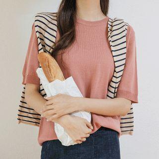 Round Neck Textured Knit Top