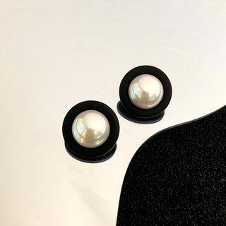 Faux Pearl Earring Black - One Size