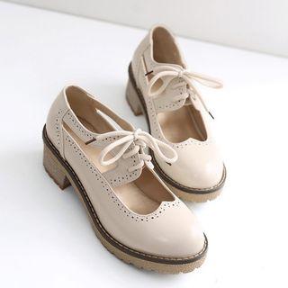 Lace-up Cutout Brogue Shoes