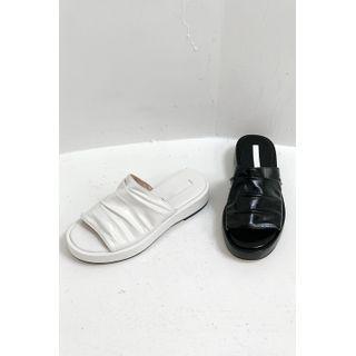 Runched Wedge Sandals