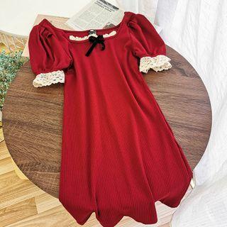 Lace Trim Short-sleeve Mini T-shirt Dress