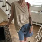 Sleeveless Lettering T-shirt / High-waist Denim Shorts