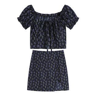 Short-sleeve Floral Cropped Blouse / Mini A-line Skirt