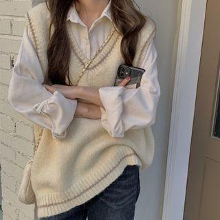 V-neck Sweatshirt / Plain Shirt