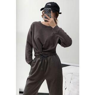 Loose-fit Knotted Crop Top