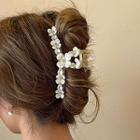 Flower Acrylic Hair Clamp White - One Size