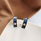 Flower Alloy Open Hoop Earring 1 Pair - Ear Studs - Dark Blue & White & Gold - One Size
