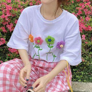 Elbow-sleeve Flower Applique T-shirt / Gingham High Waist Wide Leg Pants