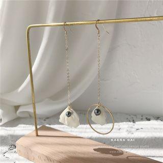 Non-matching Petal Alloy Hoop Dangle Earring
