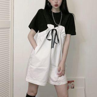 Short-sleeve T-shirt / Wide-leg Dungaree Shorts