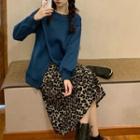 Asymmetric Pullover / Leopard Print Midi A-line Skirt