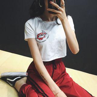 Lip-print Crop T-shirt