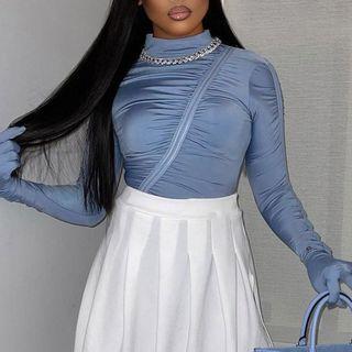 Plain Mock-neck Long-sleeve Crop Top