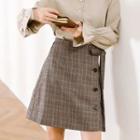 Single-breasted Plaid Woolen A-line Skirt