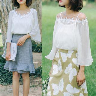 Feather Embroidered Flared-sleeve Crew-neck Blouse