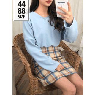 Slit-side Oversized Top