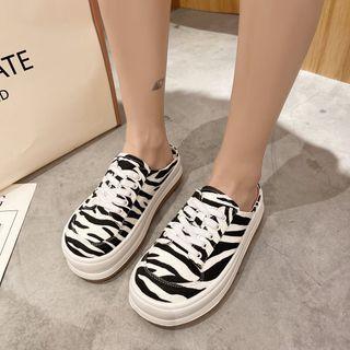 Round-toe Zebra Pattern Canvas Shoes