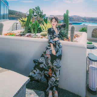 Set: Printed Cropped Top + Maxi Skirt