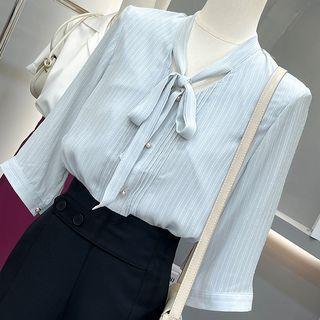 3/4-sleeve Bow-neck Blouse / Wide Leg Shorts