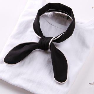 Contrast Piping Slim Scarf