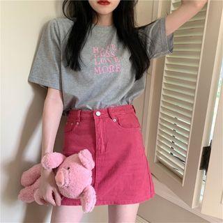 Short-sleeve Letter Print T-shirt / Fitted Mini Skirt