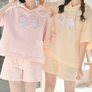 Elbow-sleeve Cartoon Print Hooded T-shirt / Shorts