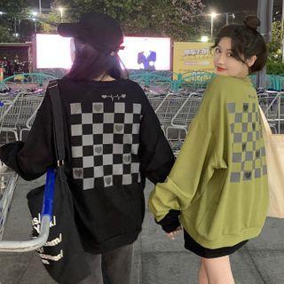 Checkerboard Heart Print Sweatshirt