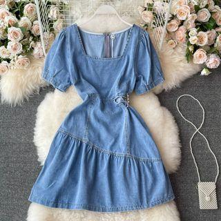 Keyhole Short-sleeve Denim Dress