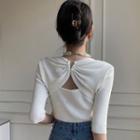 Short Sleeve Scoop Neck Cutout-back Knit Top