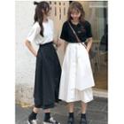 Short-sleeve Japanese Character T-shirt / Asymmetric A-line Midi Skirt