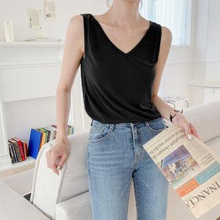 Sleeveless Textured Ringer Top