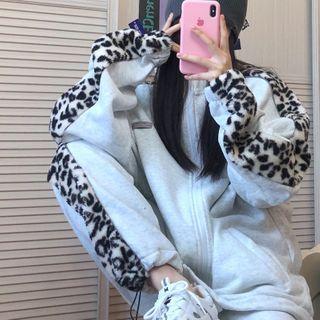 Leopard Fleece Sweatshirt / Leopard Jogger Pants
