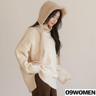 Turtle-neck Boxy Sweater