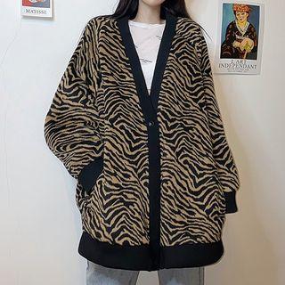 Leopard Pattern Buttoned Cardigan