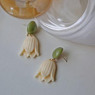 Resin Flower Dangle Earring 1 Pair - S925 Silver Earring - Beige & Green - One Size