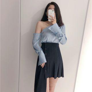 Plain Long-sleeve Asymmetric One Shoulder Top