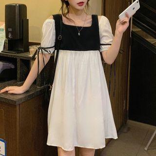 Square-neck Color Block Puff-sleeve Dress
