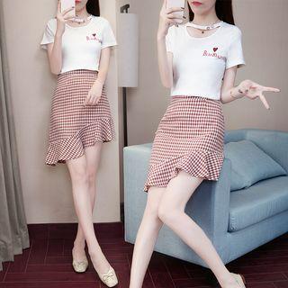 Set: Cutout Short-sleeve T-shirt + Plaid Asymmetric Hem A-line Skirt