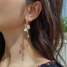 Asymmetrical Floral Drop Earring 1 Pair - D49-1 - Flower - Red & Gold - One Size