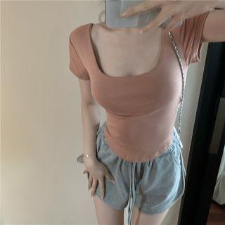 Short-sleeve Square Neck Slim Fit Top / Sweatshorts